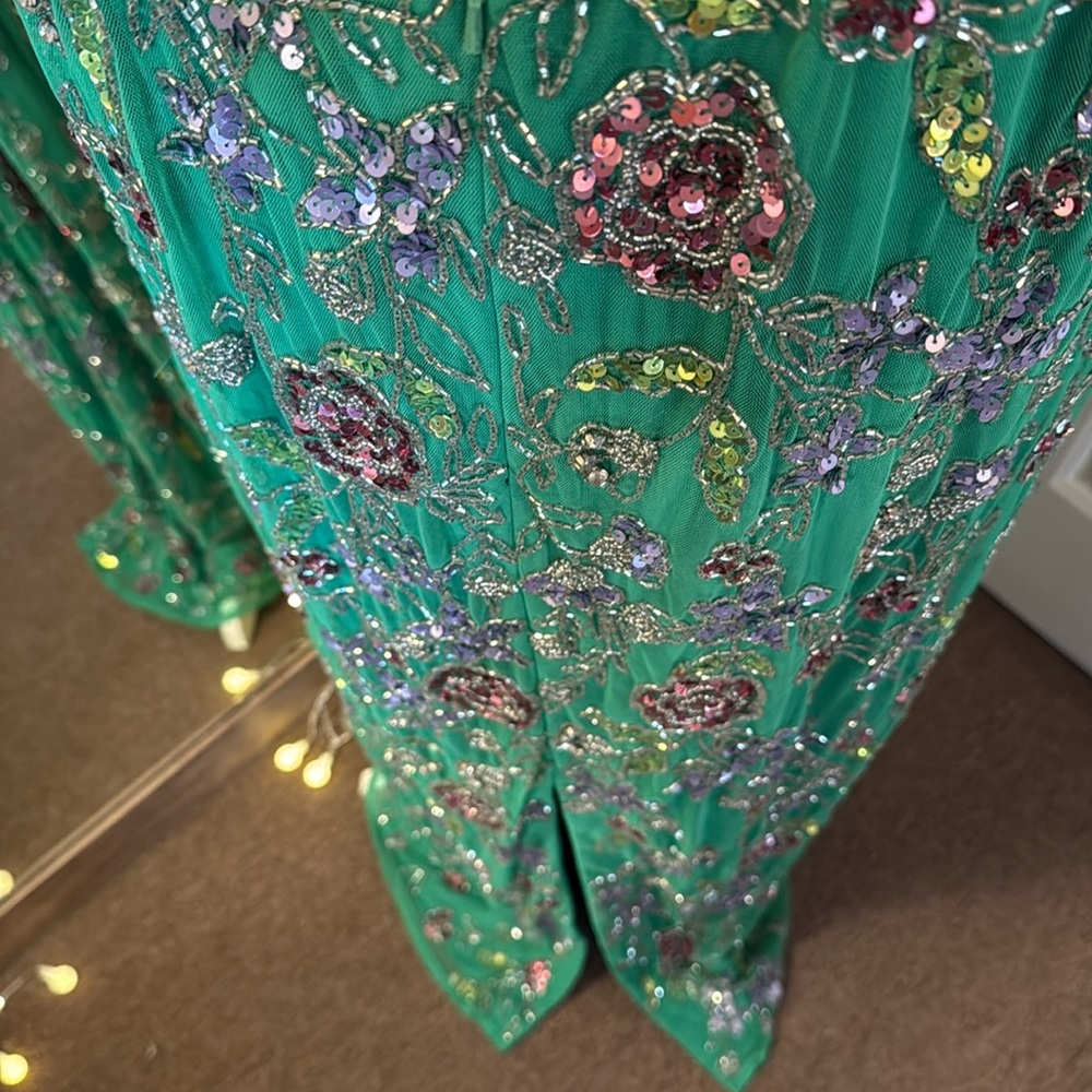 MAC DUGGAL
Hand Beaded Floral Gown with Beaded Spaghetti Straps - Picture 13 of 17